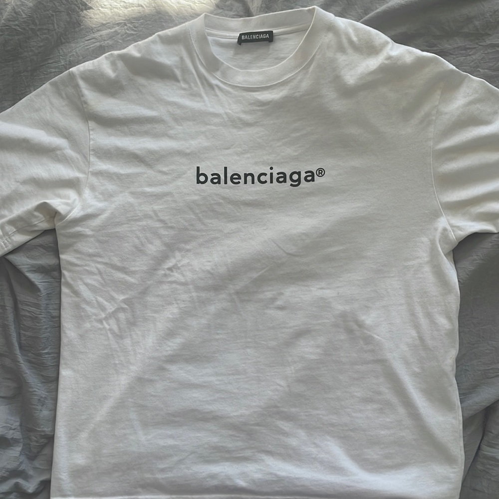 BALENCIAGA
White Copyright Logo T-Shirt